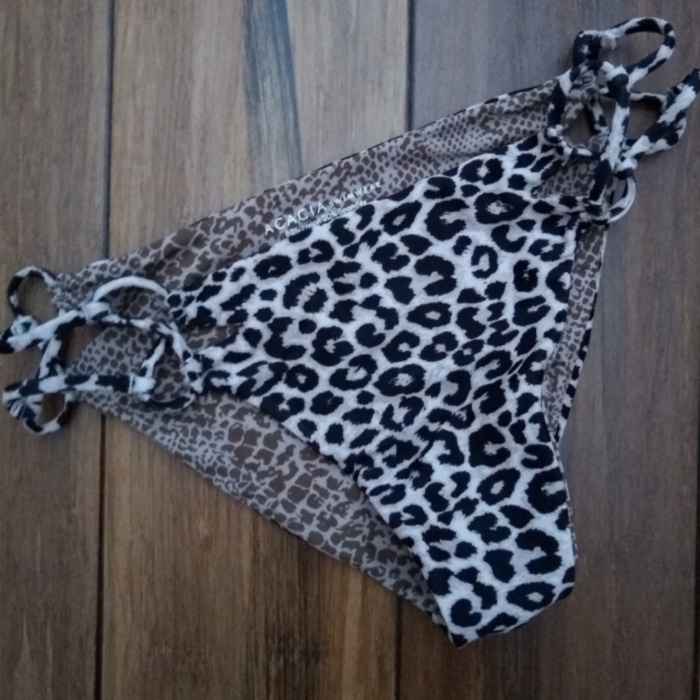 ACACIA Snow Leopard Bottoms
